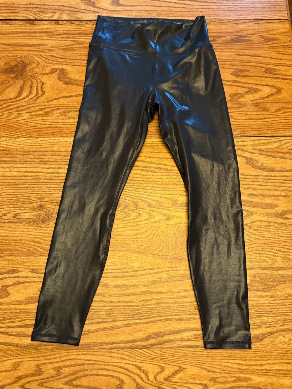 Fabletics high waisted black shiny leggings medium